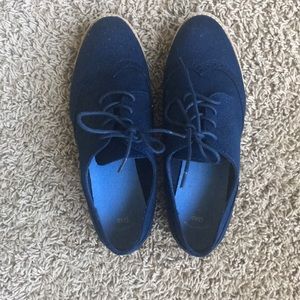 Blue suede shoes
